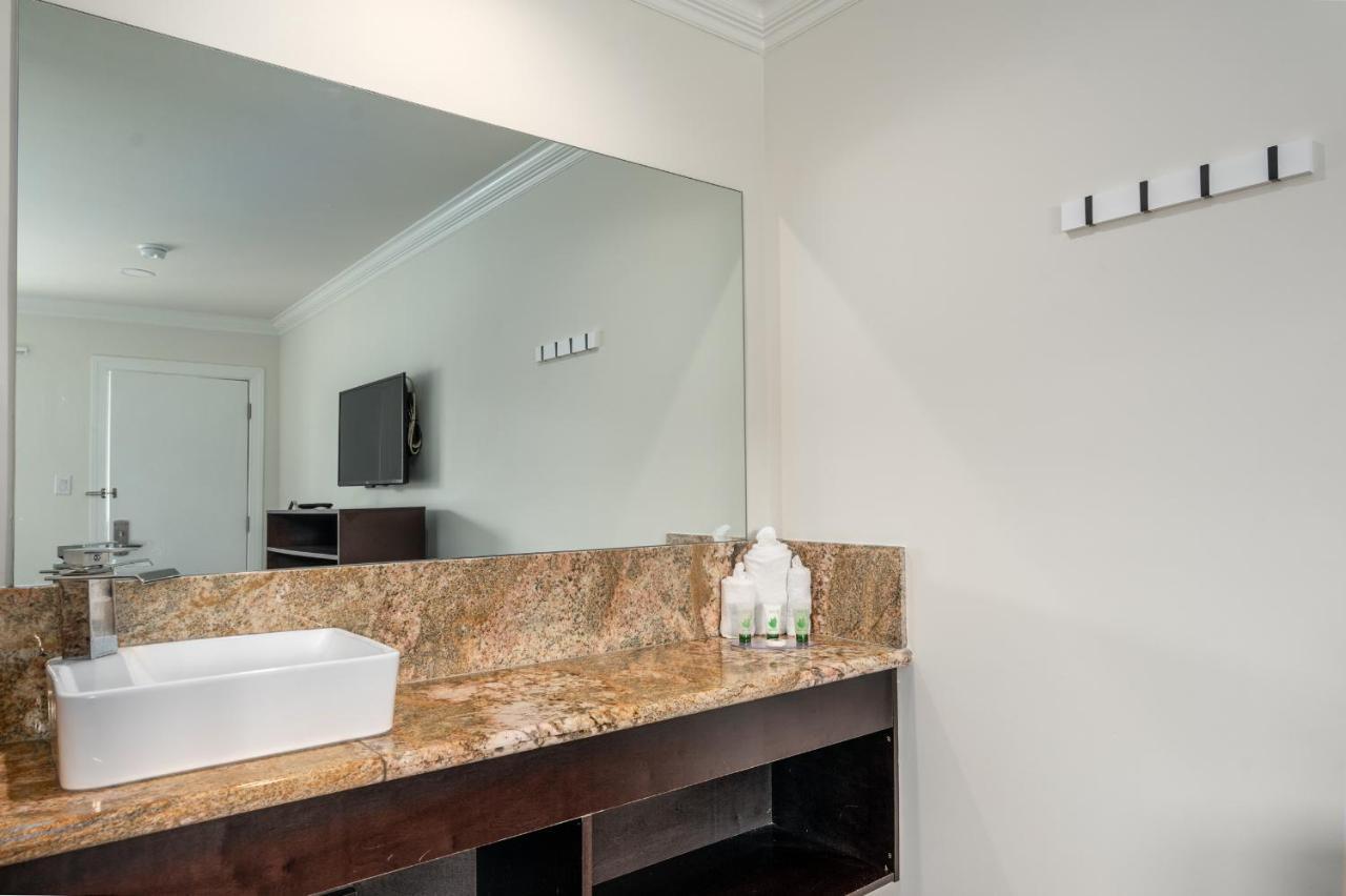 Crewe Boutique Inn Esterno foto
